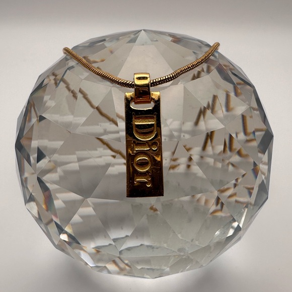 Dior necklace - Picture 1 of 11